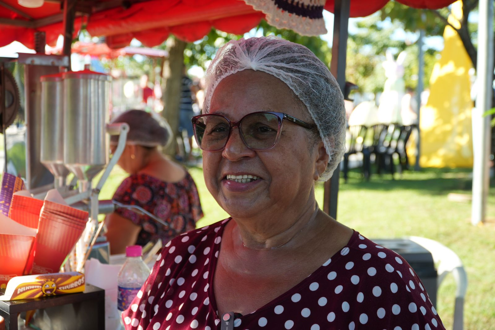 Raimunda Izidoria encontrou no trabalho ambulante uma forma digna de sustentar a família